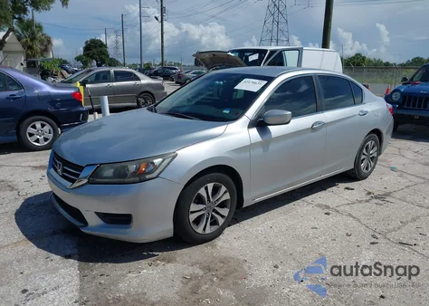 2015 Honda Accord Lx z USA, uszkodzony, nr VIN 1HGCR2F3XFA128184